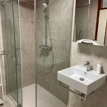 Dragon Bridge Apartma *